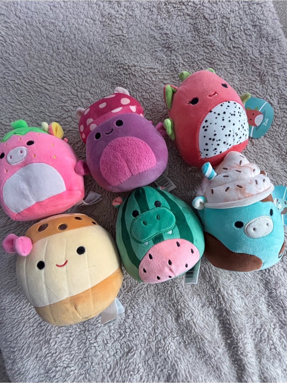 6 squishmallows - Picture 2 of 2